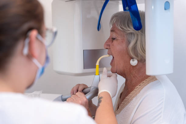 Best Emergency Tooth Extraction in Elgin, IL